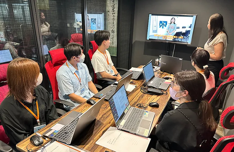Adobe Premiere Proを使用した動画制作に関するIT研修(全8回)を実施しました。